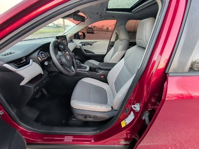 Used 2024 Toyota RAV4 Limited FWD image 11