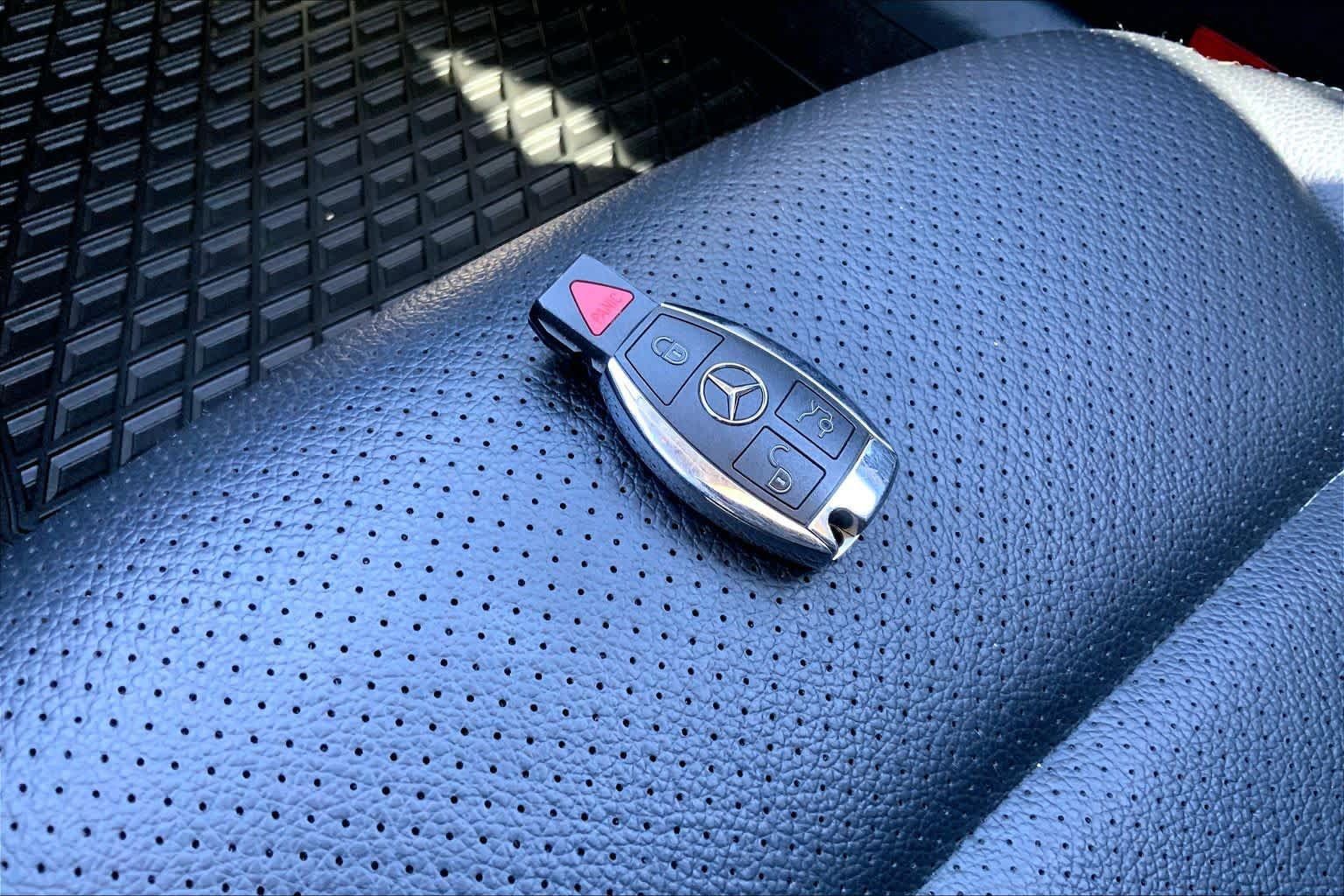 Used 2018 Mercedes-Benz C 300 4MATIC Sedan image 15
