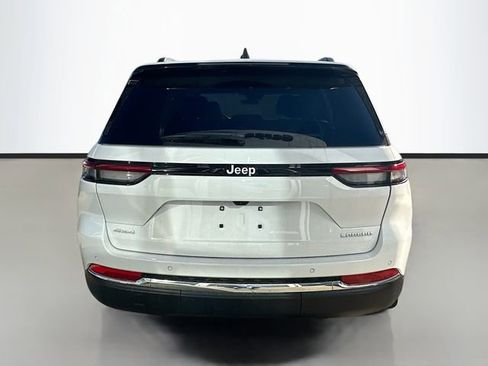 New 2025 Jeep Grand Cherokee Laredo w/ Luxury Tech Group I image 7