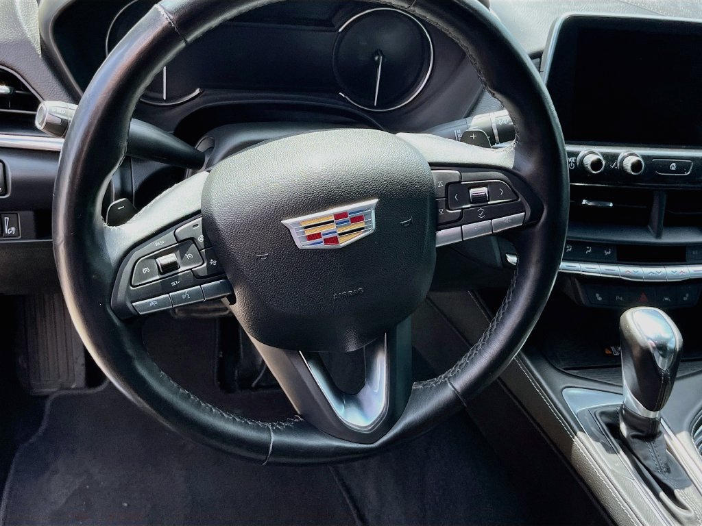 Used 2025 Cadillac CT4 Luxury w/ Cold Weather Package RWD image 11
