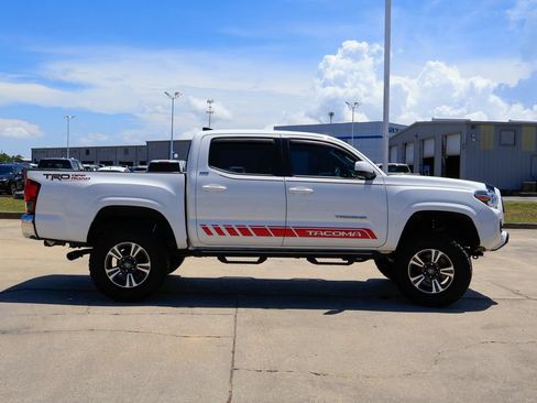 Used 2023 Toyota Tacoma SR5 RWD image 22