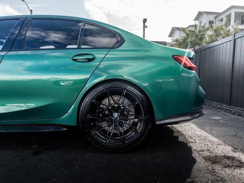 Used 2021 BMW M3 Competition w/ M Carbon Exterior Package image 33