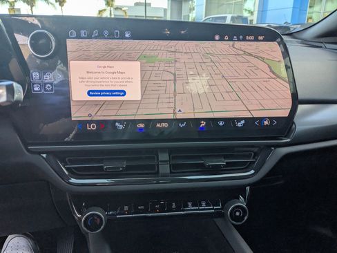 Used 2025 Chevrolet Equinox EV RS w/ LPO, All-Weather Mat Package image 17