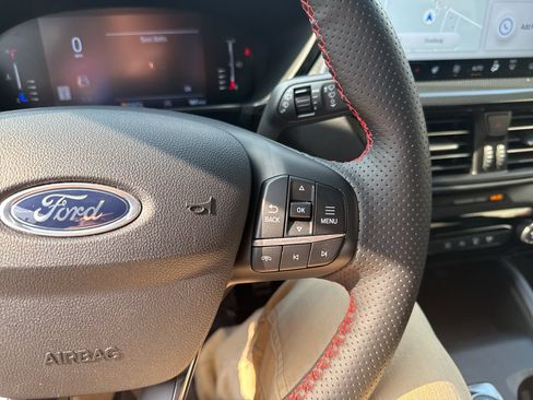 Used 2024 Ford Escape ST-Line Select w/ Tech Pack #1 AWD/4WD image 17