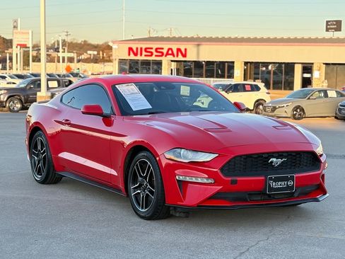 Used 2022 Ford Mustang Premium image 5