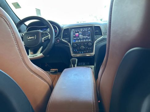 Used 2018 Jeep Grand Cherokee Trackhawk AWD/4WD image 30