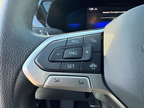 Certified 2022 Volkswagen Taos S image 29