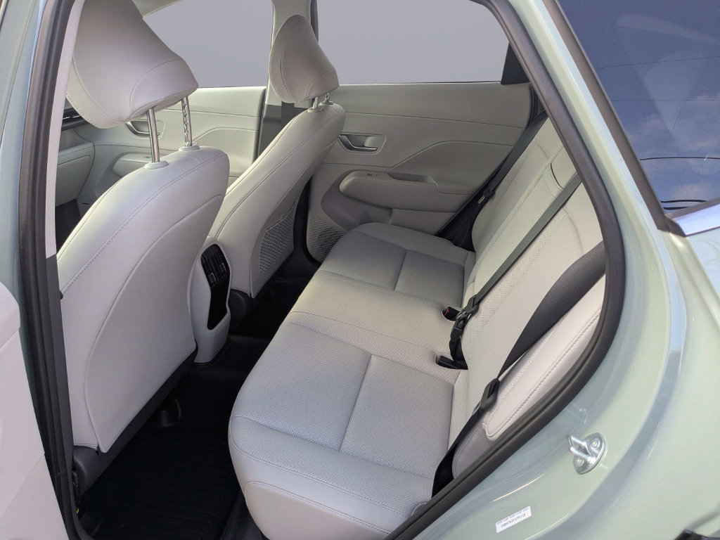 Used 2026 Hyundai Kona Limited FWD image 19