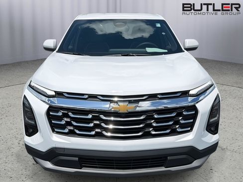 New 2026 Chevrolet Equinox LT w/ Convenience Package II FWD image 9