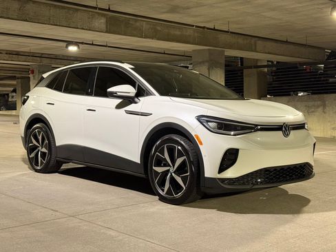 Used 2025 Volkswagen ID.4 Pro S image 6