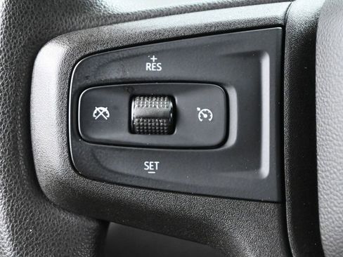 Used 2019 Chevrolet Silverado 1500 Custom w/ Custom Convenience Package AWD/4WD image 6