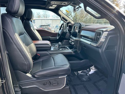 Certified 2022 Ford F150 Lariat w/ Max Trailer Tow Package image 18