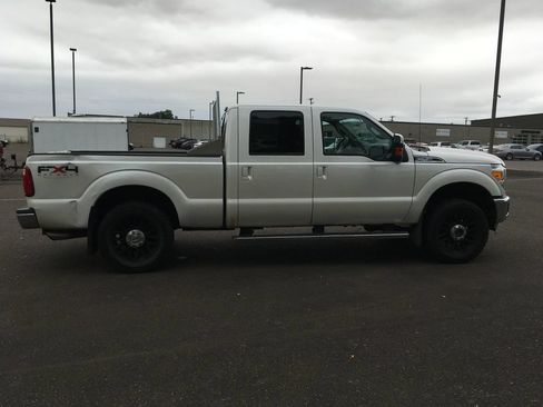 Used 2011 Ford F250 Lariat w/ Chrome Pkg AWD/4WD image 4