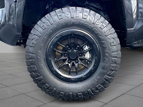 New 2025 Toyota Tacoma TRD Sport image 11