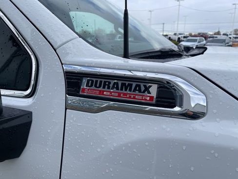 Used 2023 GMC Sierra 3500 SLE w/ SLE Value Package image 18