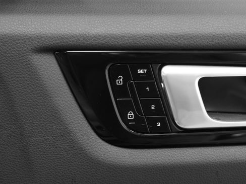 Certified 2019 Porsche Cayenne E-Hybrid AWD/4WD image 23