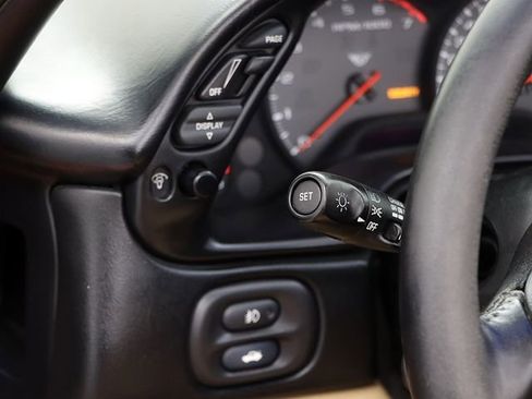 Used 2002 Chevrolet Corvette Convertible w/ Preferred Equipment Group2 image 25