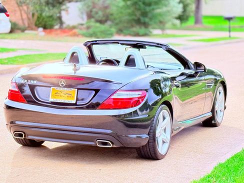 Used 2014 Mercedes-Benz SLK 350 image 9