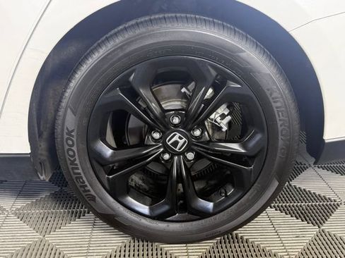 Used 2025 Honda Accord SE image 11