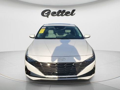 Used 2023 Hyundai Elantra Limited FWD image 2