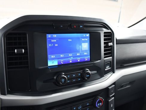 Used 2022 Ford F150 XLT image 31