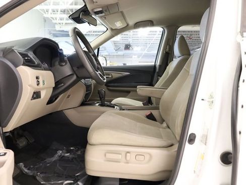 Used 2020 Honda Pilot EX image 12