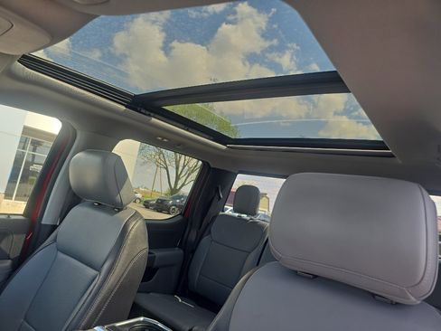 Used 2021 Ford F150 Lariat w/ Equipment Group 502A High AWD/4WD image 20