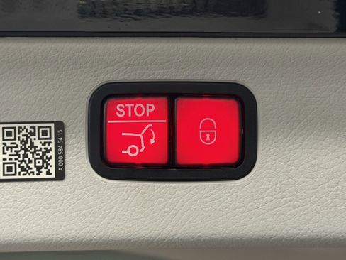 Certified 2023 Mercedes-Benz EQS 580 4MATIC SUV image 17