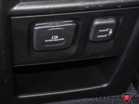 Used 2023 Chevrolet Traverse RS FWD image 46