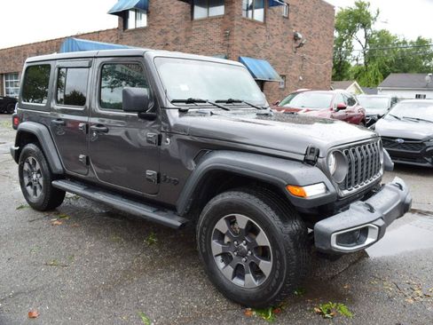 Used 2023 Jeep Wrangler Unlimited Sport AWD/4WD image 4
