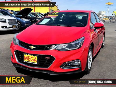 Used 2017 Chevrolet Cruze LT w/ RS Package FWD image 3