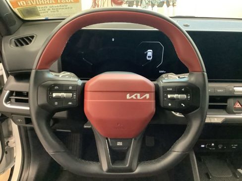 Certified 2025 Kia K4 GT-Line w/ GT-Line Premium Package FWD image 12