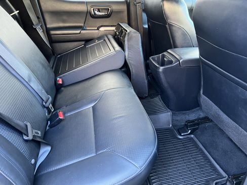 Used 2023 Toyota Tacoma Limited image 22