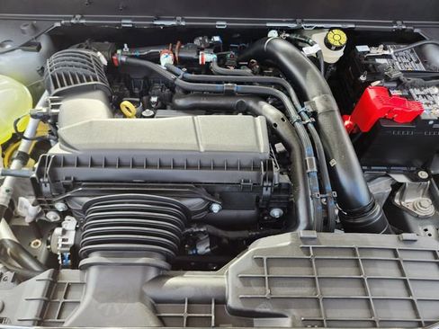 New 2025 Ford Maverick XLT w/ 4K Tow Package image 31