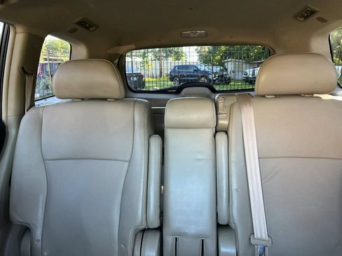 Used 2012 Toyota Highlander Limited w/ Tow Pkg AWD/4WD image 13