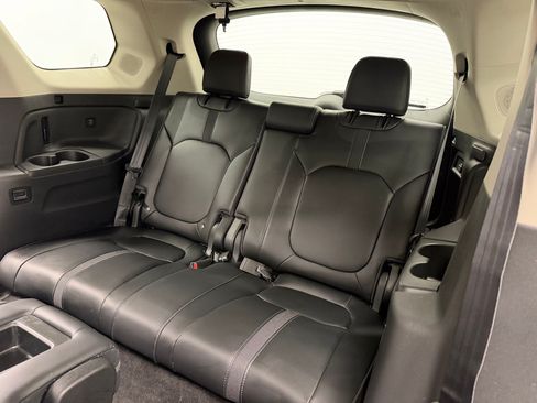 Used 2024 Honda Pilot Touring image 26