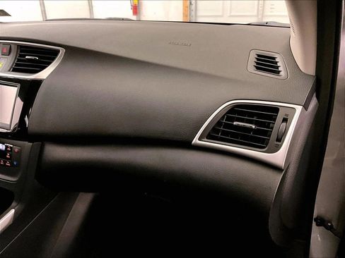 Used 2019 Nissan Sentra SV FWD image 15