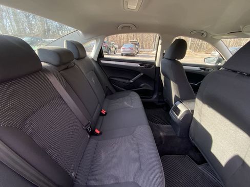 Used 2016 Volkswagen Passat 1.8T S image 30