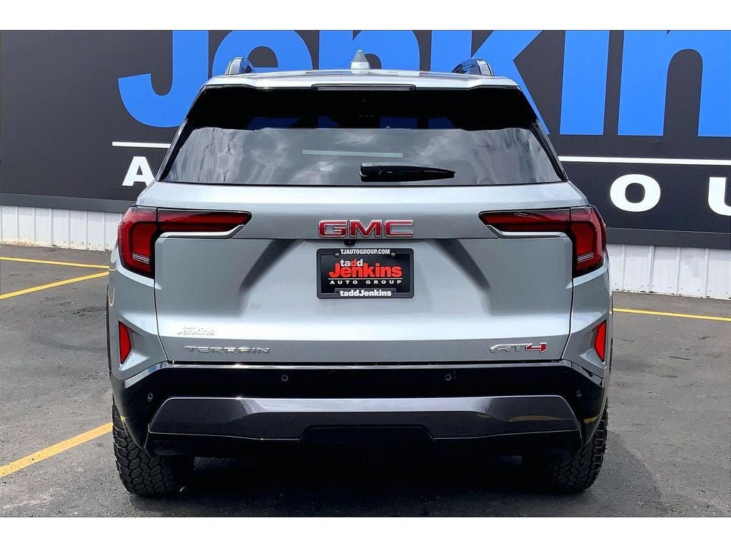 Used 2026 GMC Terrain AT4 w/ Convenience Package III AWD/4WD image 4
