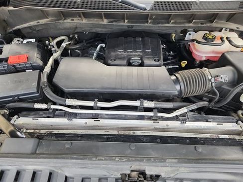 Used 2023 Chevrolet Silverado 1500 Custom image 28