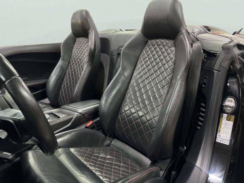 Used 2017 Audi R8 V10 w/ Carbon Exterior Package AWD/4WD image 37