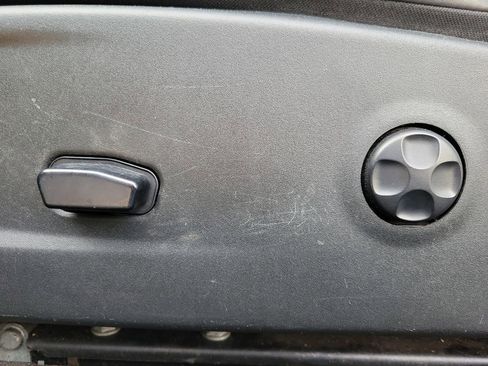 Used 2018 Dodge Challenger GT w/ Driver Convenience Group image 13