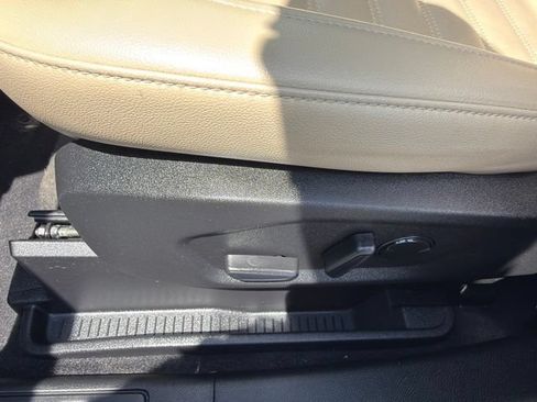 Used 2023 Ford Edge SEL w/ Convenience Package AWD/4WD image 10