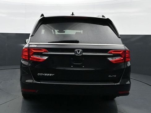 Used 2024 Honda Odyssey Elite image 6
