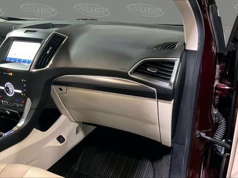 Used 2020 Ford Edge Titanium w/ Equipment Group 301A AWD/4WD image 32