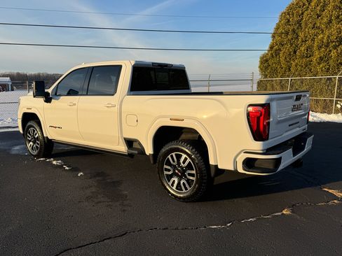 Used 2022 GMC Sierra 2500 AT4 w/ AT4 Premium Plus Package image 4