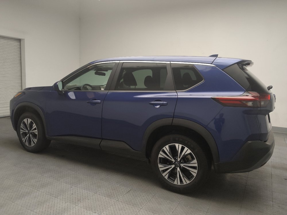 Used 2023 Nissan Rogue SV FWD image 3