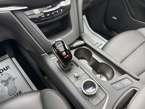 Used 2024 Cadillac XT5 Premium Luxury image 29