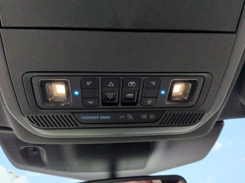 Used 2024 Ford Explorer King Ranch w/ Technology Package RWD image 24