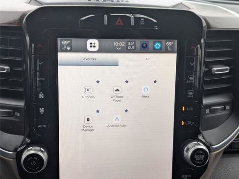 Used 2024 RAM 2500 Laramie AWD/4WD image 30